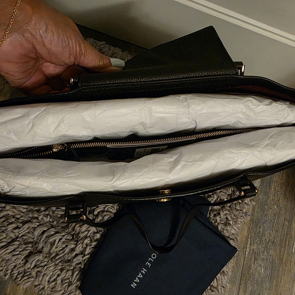 Cole Haan Everyday Grand Series Black Leather Tote Bag With Dust Bag - Picture 4 of 11